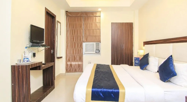 OYO 2032 Hotel Exotica