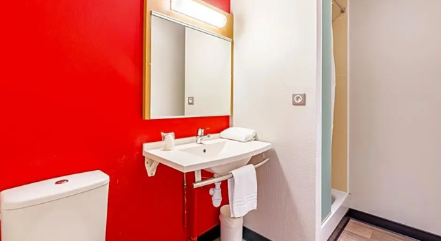 Номер Standard B&B HOTEL Poitiers 3 Futuroscope