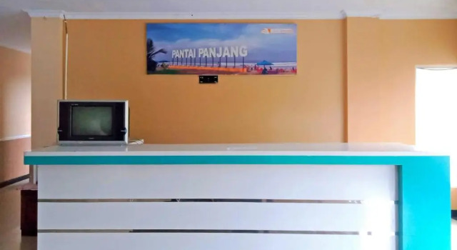 OYO 91876 Hotel Putri Gading 2, Varaa Hotelli Hotellit Bengkulu pysäköinnillä, Pysäköinti