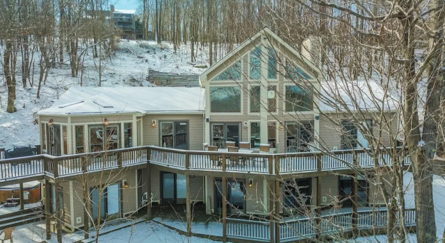 American Dream 5 Bedroom House, Buchen Sie Ferienhaus Hotels in Maryland mit Parkplatz, Parkplätze