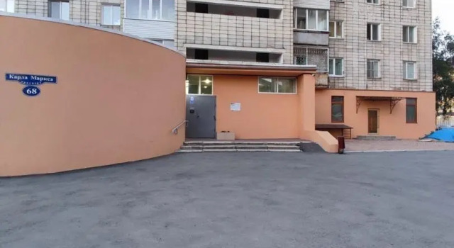 Apartments on 68 Karl Marx Avenue, Boek Appartement Goedkope hotels in Omsky District