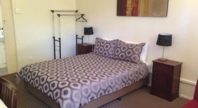 Copper Gate Motel, Book Motel Hoteller i Mount Isa med parkering, Parkering