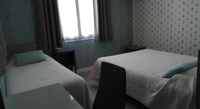 Трёхместный номер Standard Beaune Hôtel