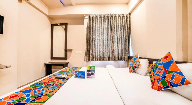 Номер Deluxe FabHotel Imperio - Nr Baner Hill