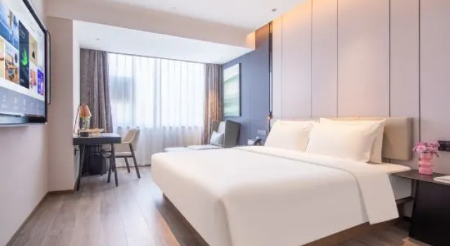 Полулюкс Atour Hotel Kunming Railway Station North Square