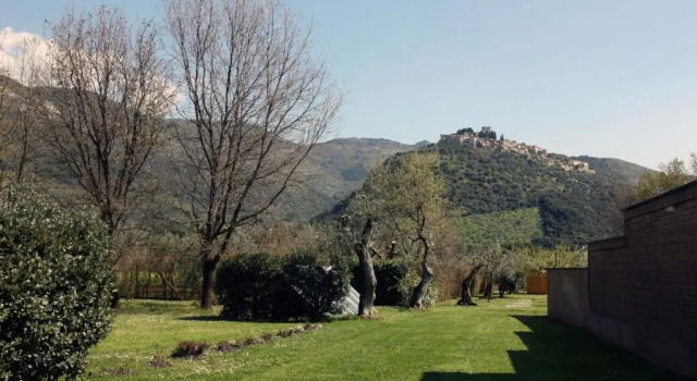 Вилла Villa bright and quiet 45 from the center of Rome, private pool exclusively
