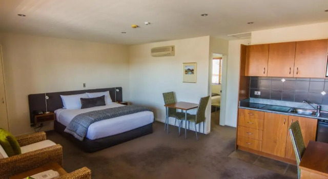 Апартаменты Harvest Lodge Motel