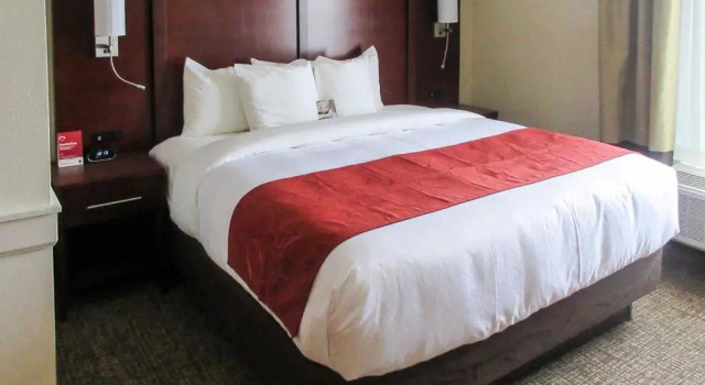 Люкс Comfort Suites Kyle