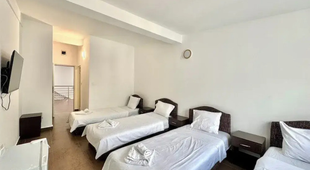 Четырёхместный номер Standard Hotel Lobo Budva