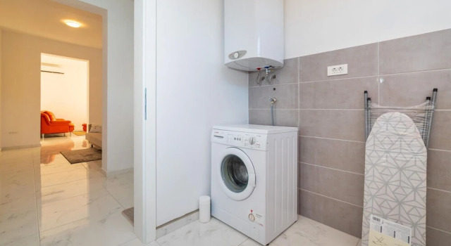 Awesome Home in Karin Gornji With 2 Bedrooms and Wifi, Забронировать Отель Карин Горни 