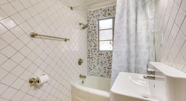 Апартаменты c 1 комнатой Central & Quaint Phoenix Condo - Pets Welcome!