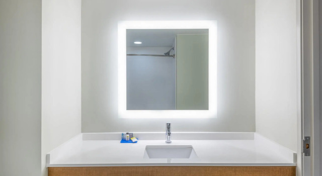 Четырёхместный номер Standard Holiday Inn Express & Suites St George North - Zion