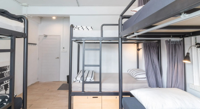 Кровать в общем номере (женский номер) Beige Poshtels + Netflix