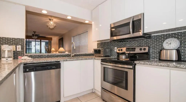 Апартаменты Luxury Shorewalk Water Front 2 Bedroom 2 Bathroom 3Mins IMG 5 Mins Beach