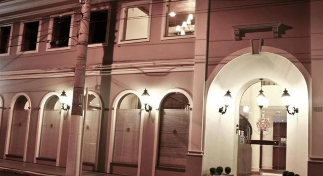 Номер Standard Hotel Colonial Plaza