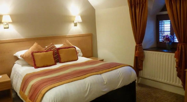 Двухместный номер Standard Royal Oak Hotel
