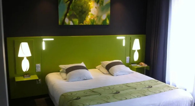 Двухместный номер Standard с красивым видом из окна Golf Hotel Colvert - Piscine extérieure et Room Service