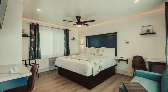 Люкс Comfort Blufftop Inn & Suites - Wharf/Restaurant District