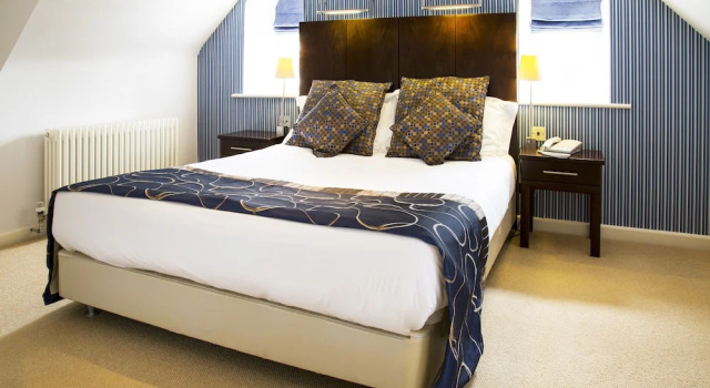Номер Executive Lanes Hotel