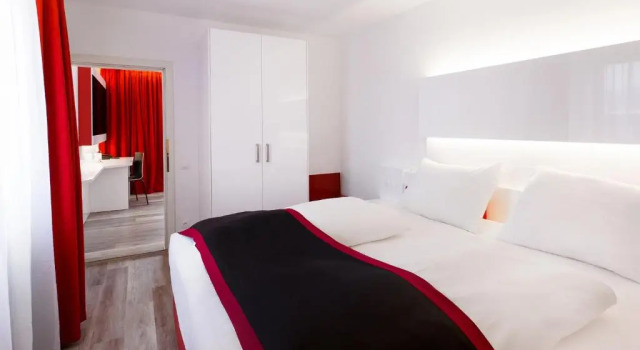 Люкс DORMERO Hotel Burghausen