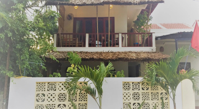 Red Flower Cottages Homestay, Prenota Bed & breakfast Cam An 
