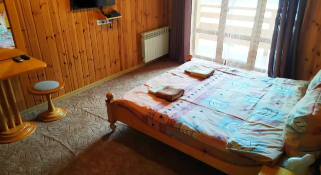 Guest House Shafran, Prenota Affittacamere Hotel a Ivano-Frankovsk con parcheggio, Parcheggio