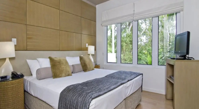 Апартаменты Luxury с 3 комнатами с балконом и с красивым видом из окна Beach Club Port Douglas 3 Bedroom Luxury Apartment