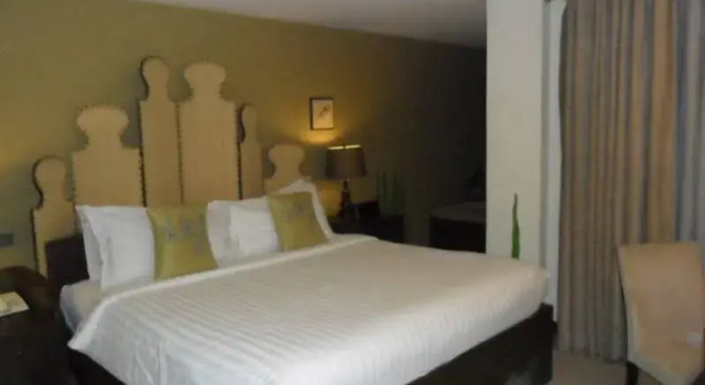 Basilisk Hotel, Rezervovat Hotel Hotely v Tagaytay s parkováním, Parkování
