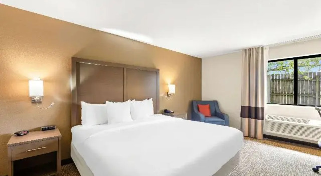 Люкс Comfort Inn Van Wert