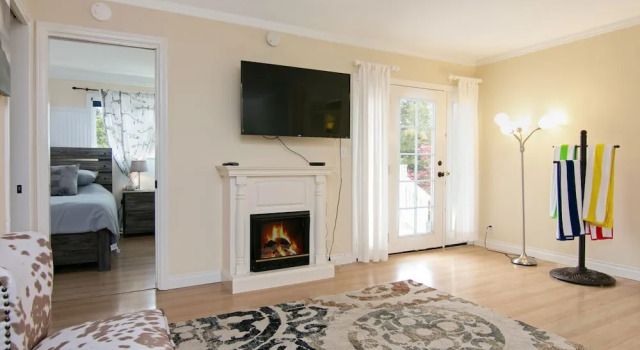 1902 El Camino De La Luz Home 2 Bedrooms 2 Bathrooms Home, Забронировать Дом для отпуска Коттеджи Санта-Барбара, Коттедж
