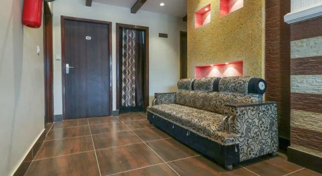OYO 66505 Hotel Cafe 21, Забронировать Отель Амбала штат Харьяна