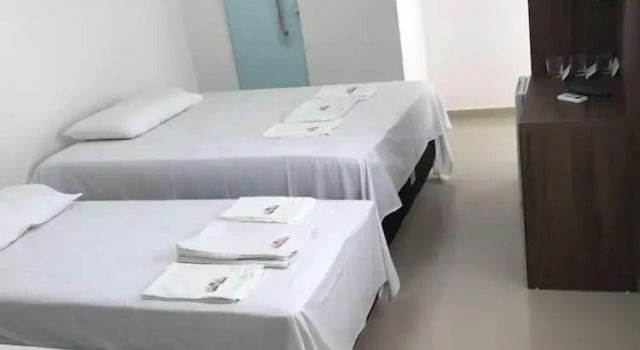 Трёхместный семейный номер Standard с видом на горы Seller Hotel