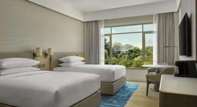 Четырёхместный номер Deluxe с видом на город Petaling Jaya Marriott Hotel