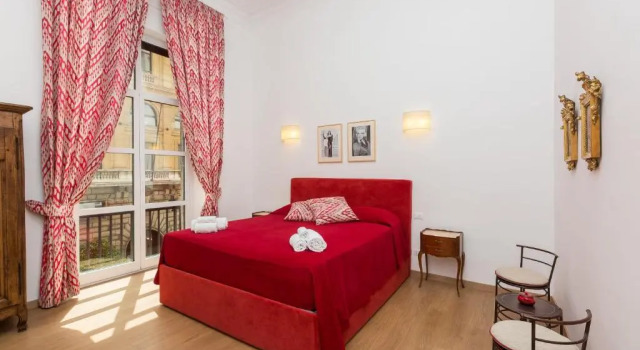 Prestigious Apartments Via Barberini
