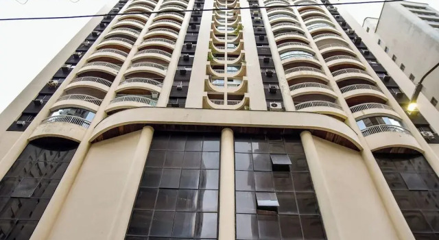 Flat com Piscina e Lazer na Praia de Pitangueiras