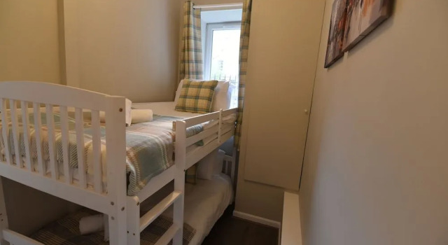 First Pleasance Luxury Apartment
