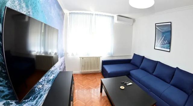 HomeRent Royal, Забронировать Отель Нови-Сад Воеводина