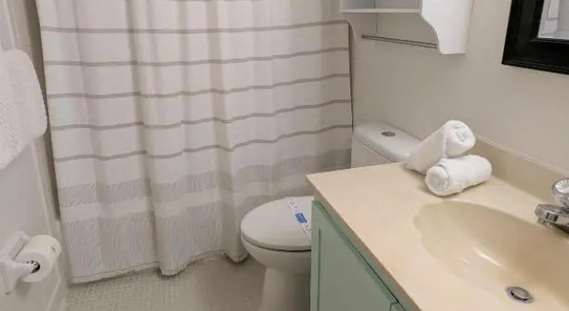 Sea Haven - 2 Bedroom Condo at Sea Club, Забронировать Отель Индиан-Шорс Клируотер-Бич, рядом с Town Square Nature Park