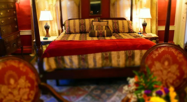 Daniels House Inn, Забронировать Отель «постель и завтрак» Сейлем Норт-Шор