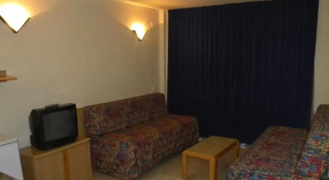 Apartamentos Michelangelo - Varadero, Varaa Hotelli Hotellit Tarragonès uima-altaalla, Uima-allas