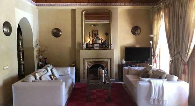 Villa Dar Shamsi, Забронировать Вилла Отели Марракеш-Тенсифт-Эль-Хауз с парковкой, Парковка