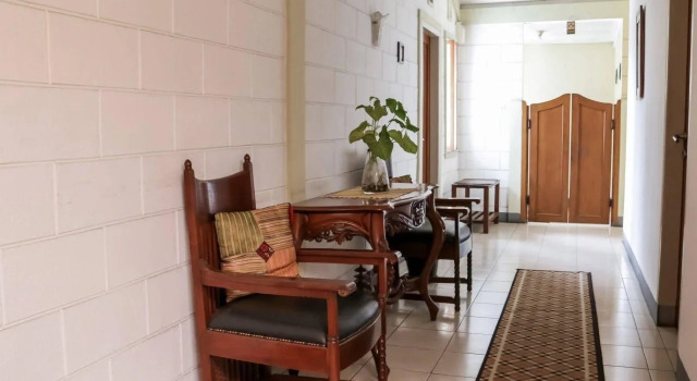 Rumah Asri Bed And Breakfast, Buchen Sie Bed & Breakfast Hotels in Bandung mit Frühstück, in der Nähe von Barli Museum, Frühstück