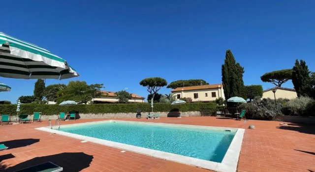 Апартаменты Casa "Ale" con piscina comune e bellissimo giardino a 5 minuti dal mare