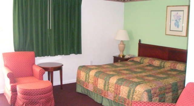 Budget Inn, Buchen Sie Gasthaus Mini-Hotels in Williamsburg, Gasthaus