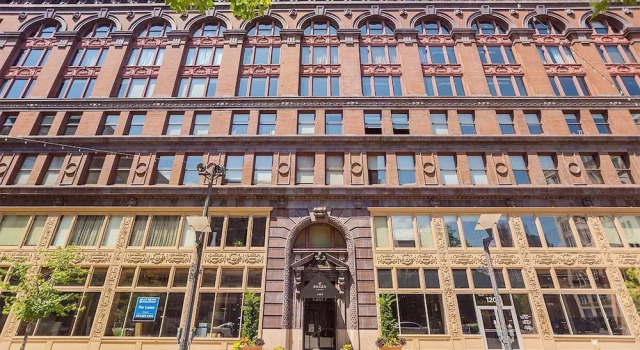 Apartments at 1209 Washington Ave, Забронировать Апартаменты/квартира Апартаменты Сент-Луис, рядом с Здание Wainwright, Апартаменты/квартира