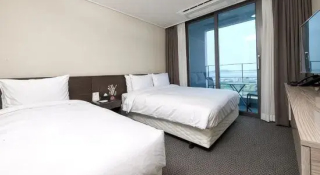Двухместный семейный номер Deluxe с видом на город Incheon Rivieraverium Hotel