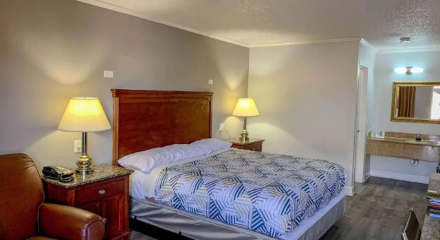 Двухместный номер Standard Motel 6 Newport News, VA   Fort Eustis