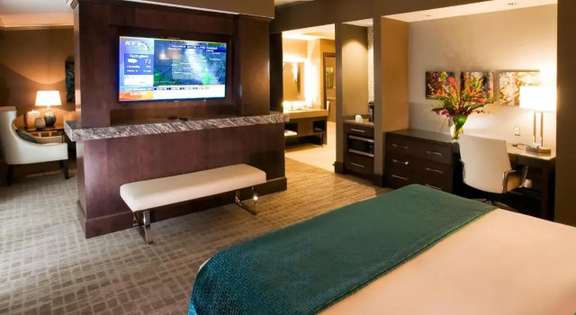 Ramada Springfield Inn And Conference Center