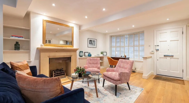 Stunning 3 bed House Near Regent's Park, Забронировать Отель Отели Лондона 4 звезды, рядом с Tryon &amp; Swan Gallery, 4*