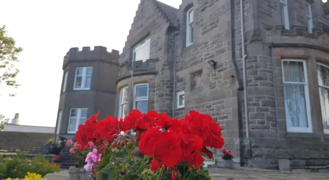 Апартаменты Crail House Apartments